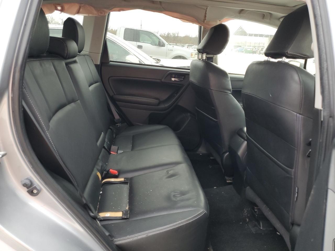 2015 SUBARU FORESTER