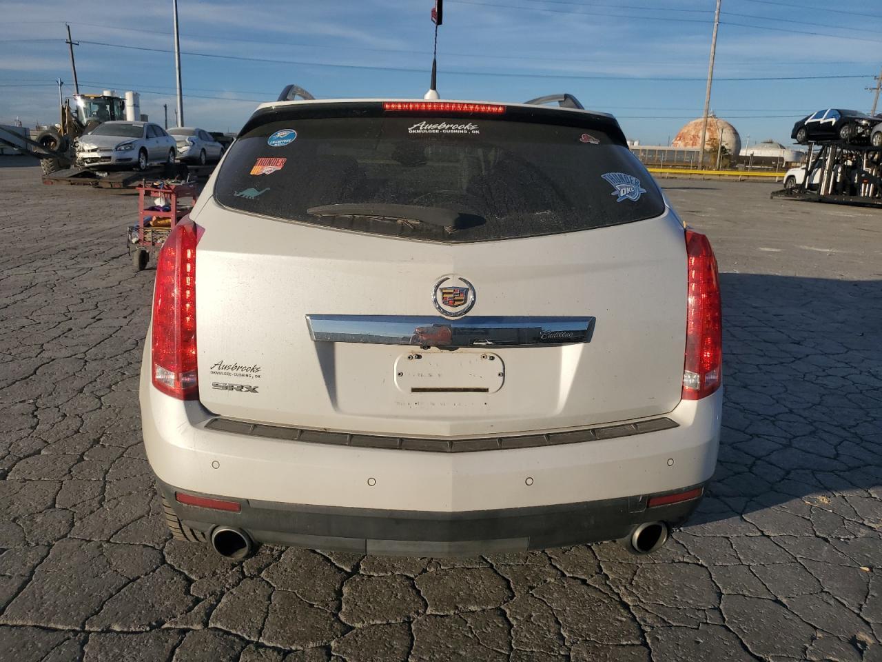2010 CADILLAC SRX