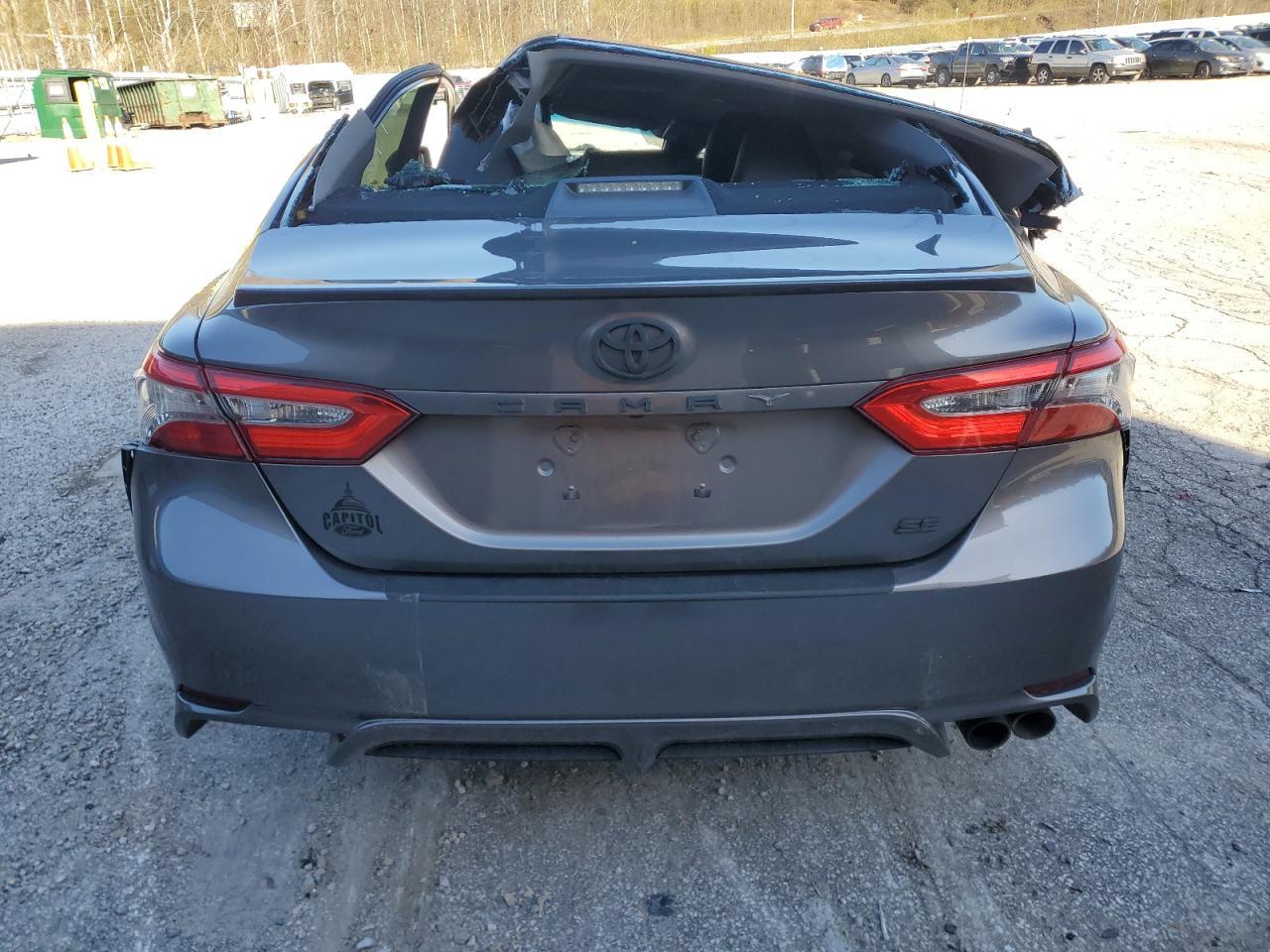 2018 TOYOTA CAMRY