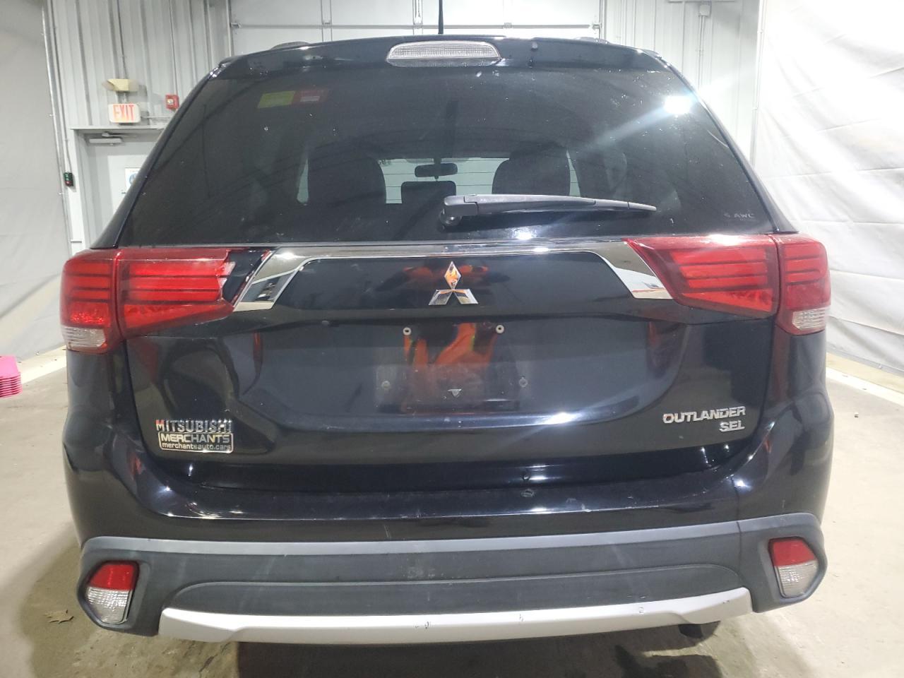 2016 MITSUBISHI outlander