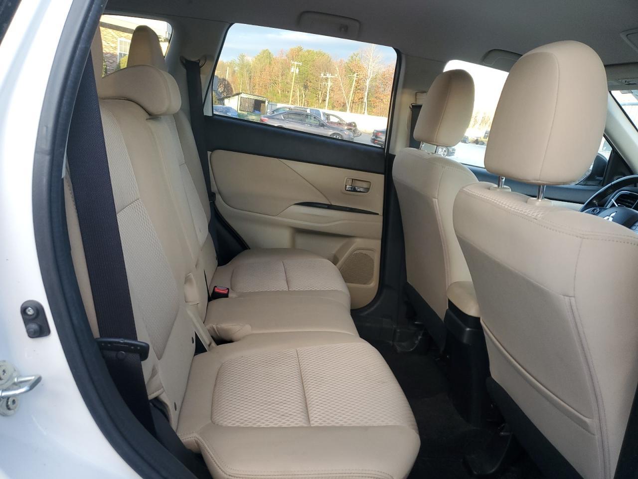 2017 MITSUBISHI outlander