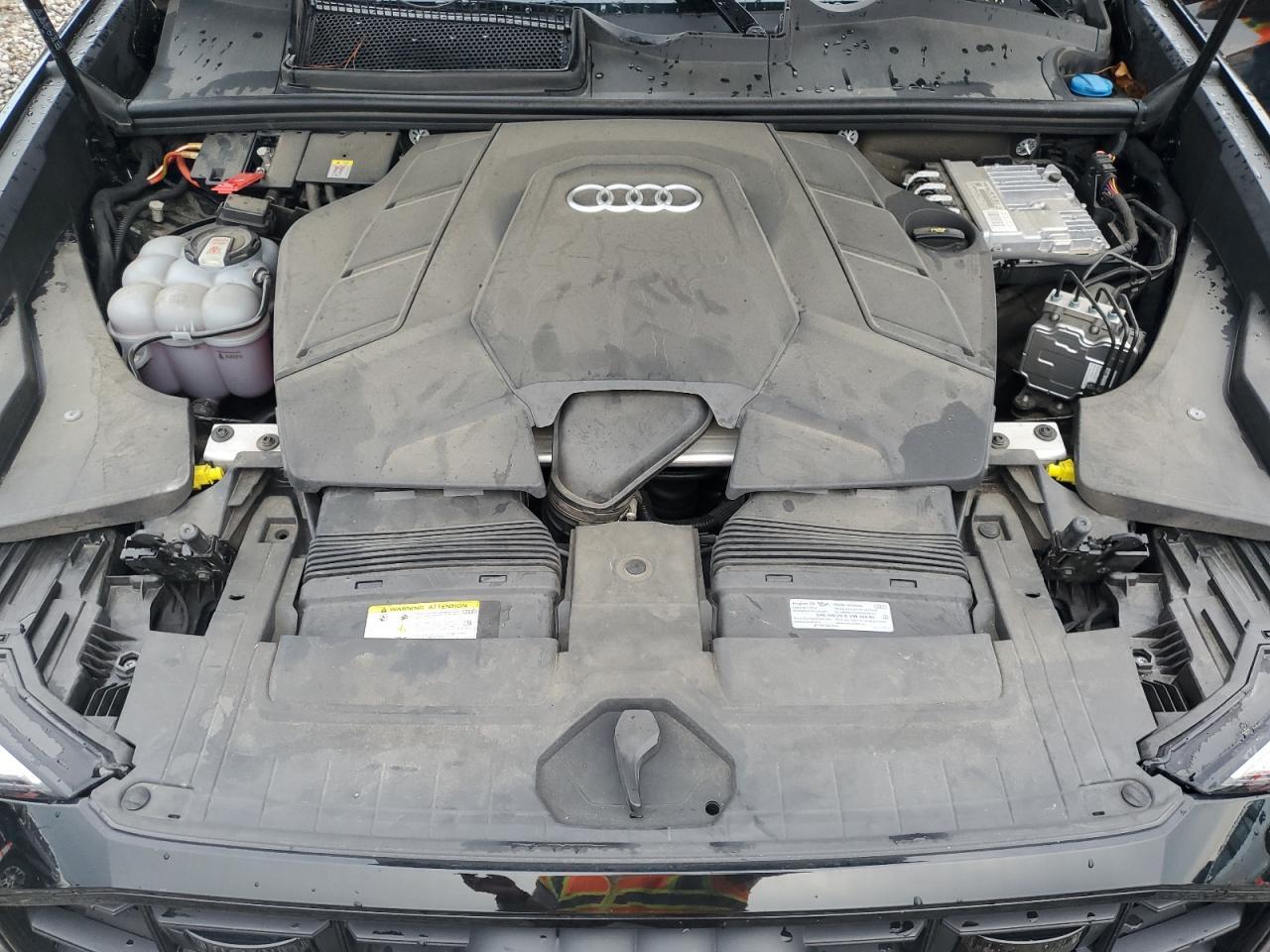 2023 AUDI Q8
