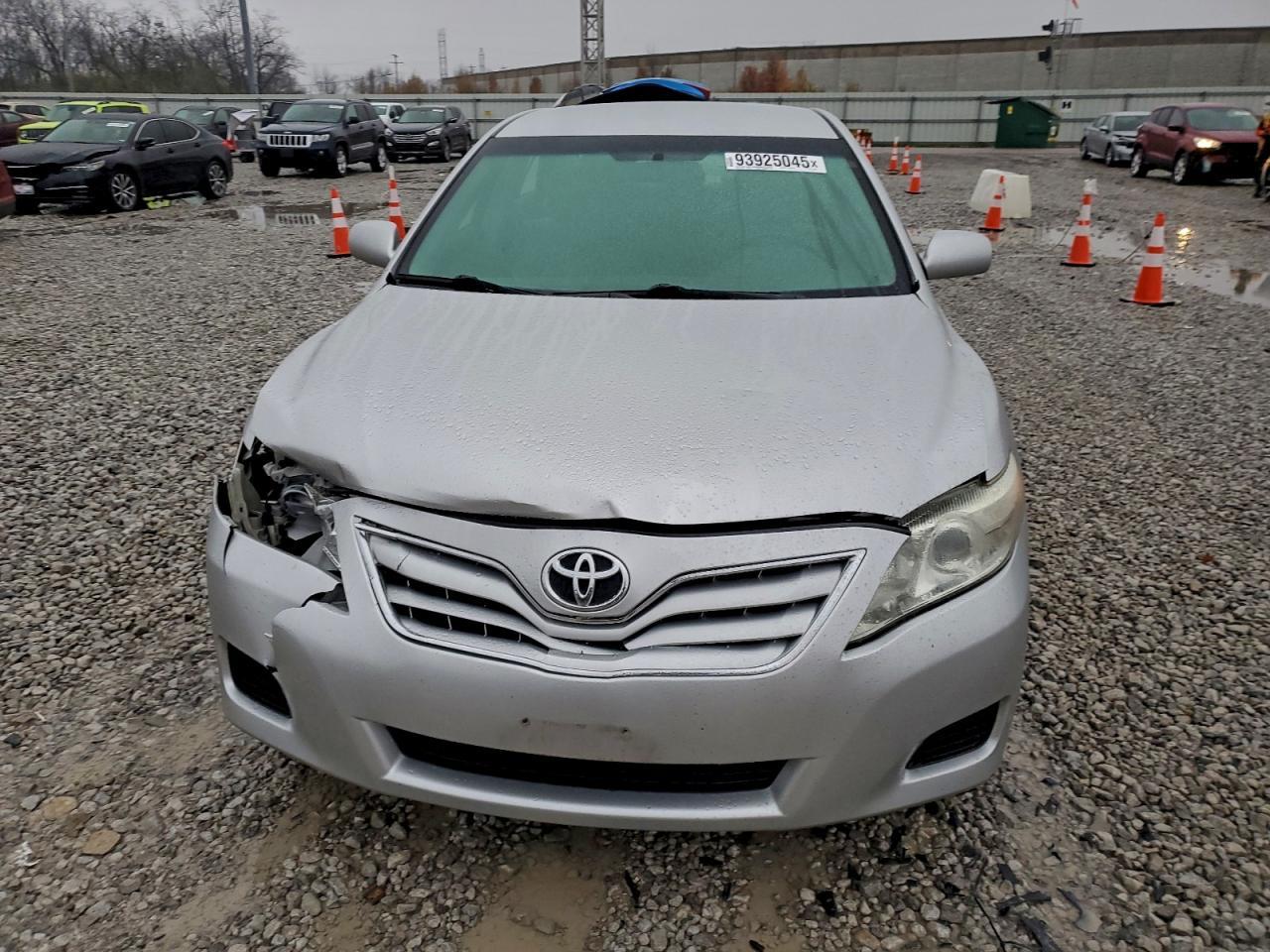 2011 TOYOTA CAMRY