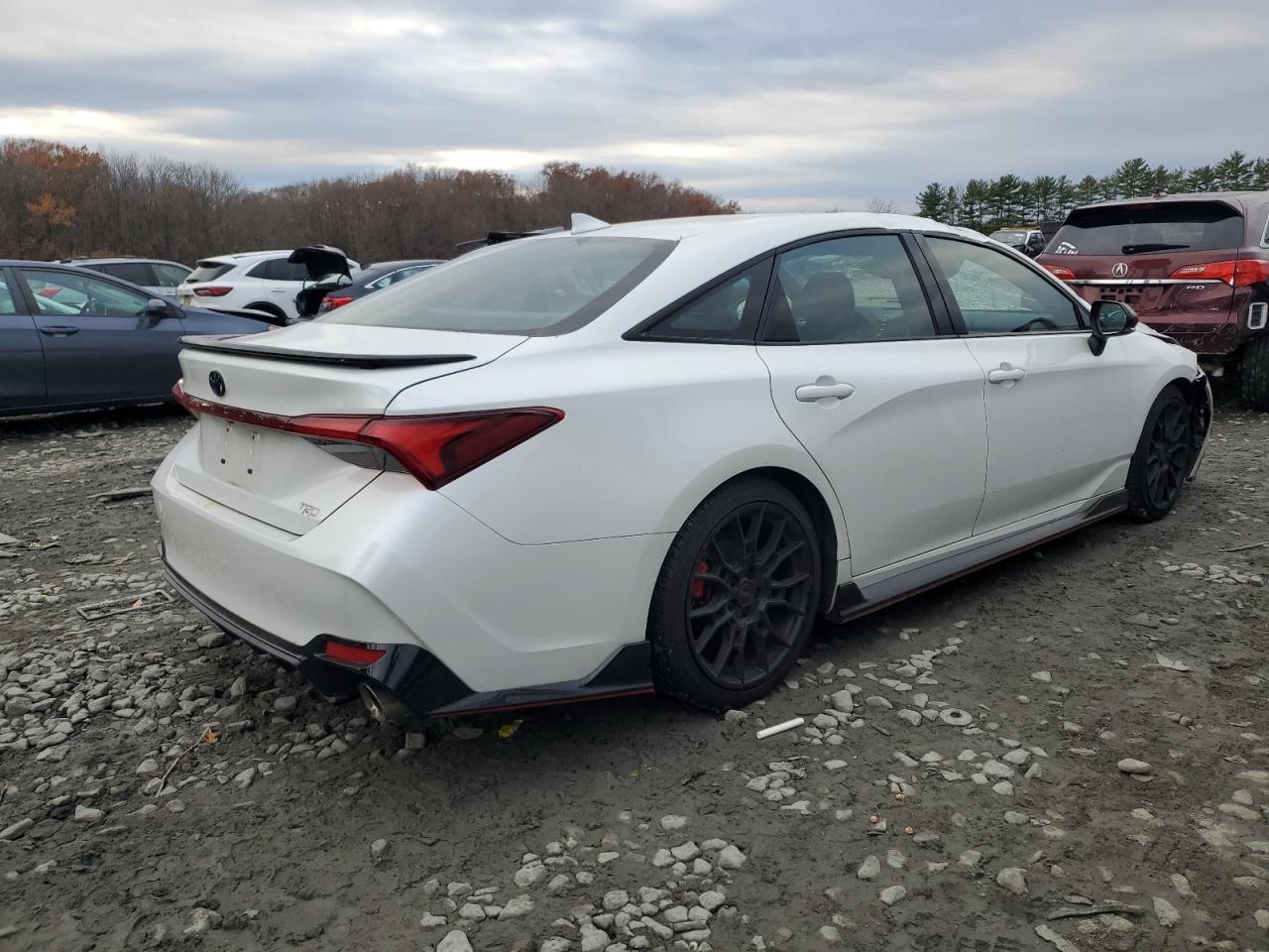 2020 TOYOTA Avalon