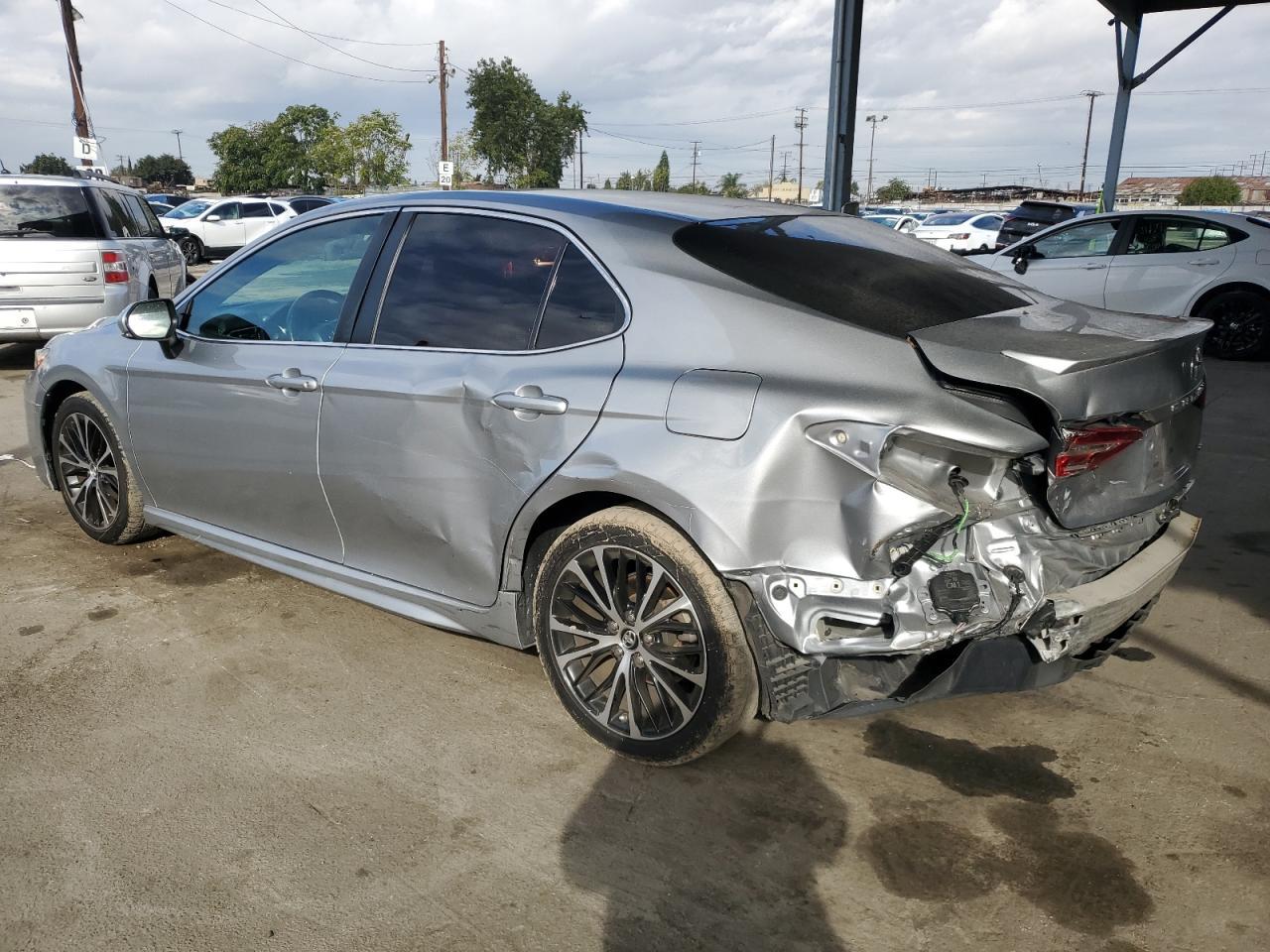 2018 TOYOTA CAMRY