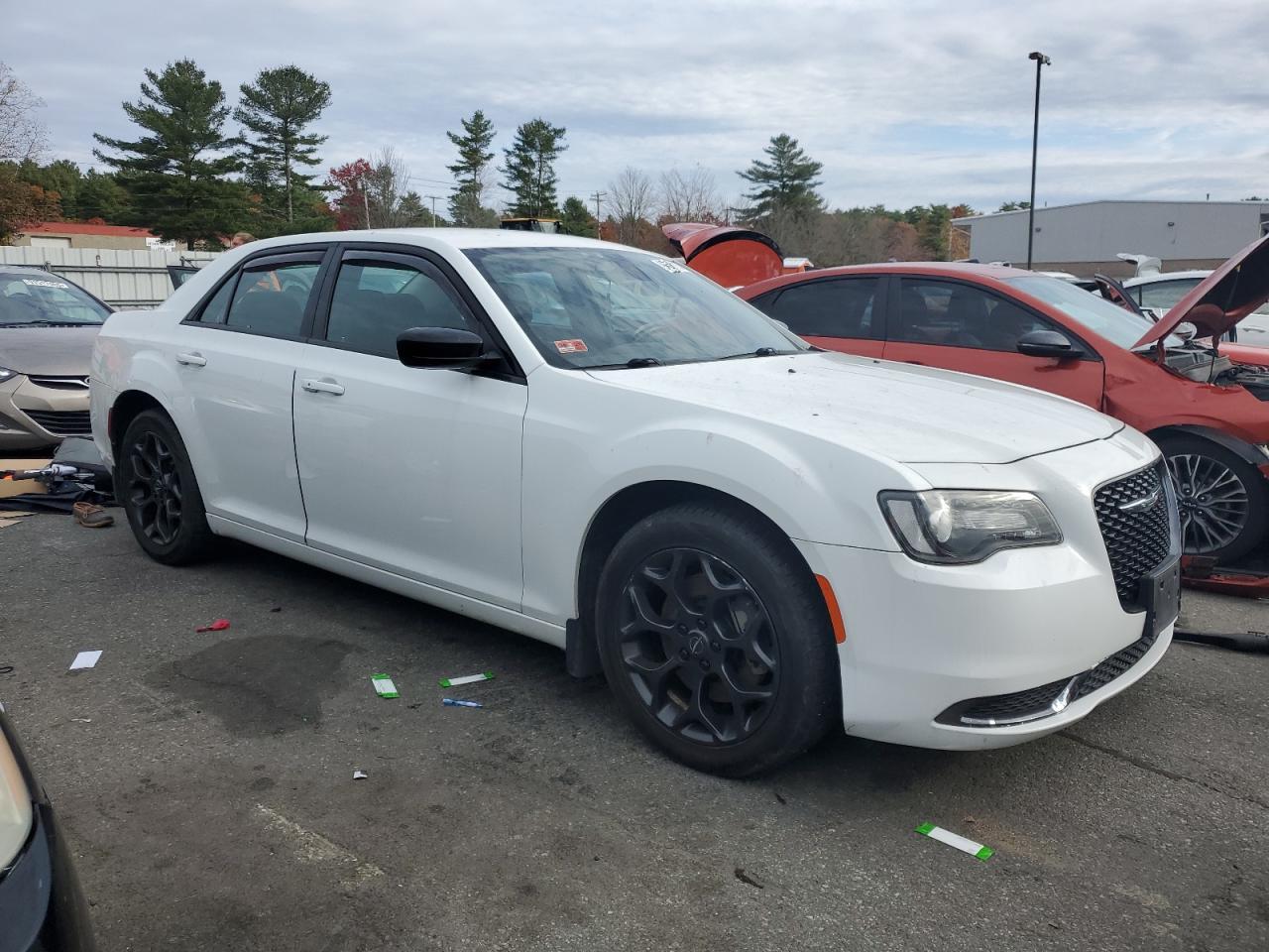 2019 CHRYSLER 300
