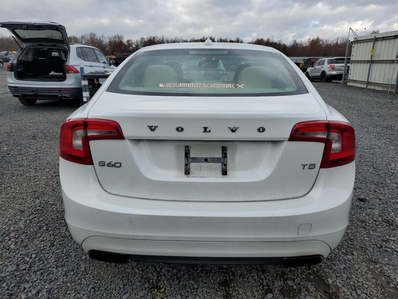 2014 VOLVO S60