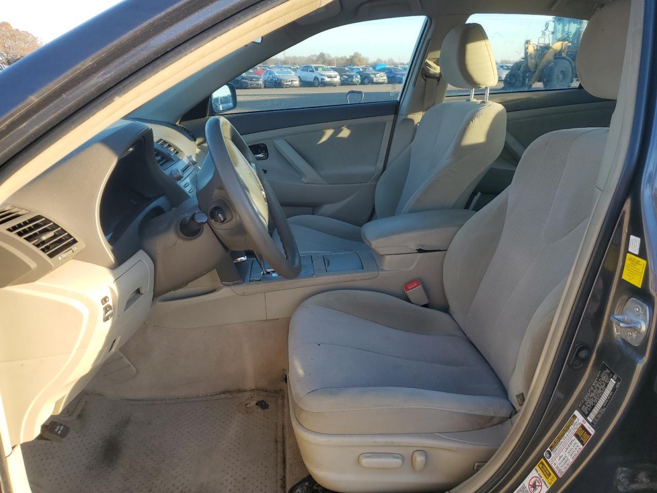 2011 TOYOTA CAMRY