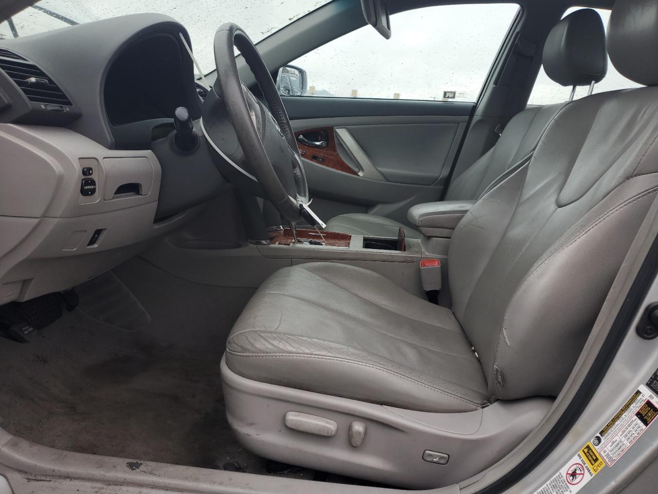 2011 TOYOTA CAMRY