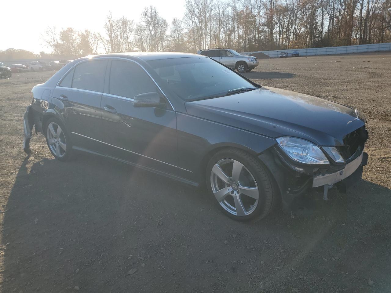 2011 MERCEDES-BENZ E-Class