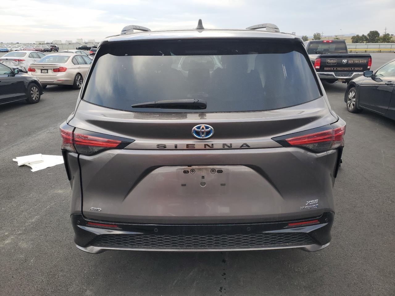 2021 TOYOTA SIENNA