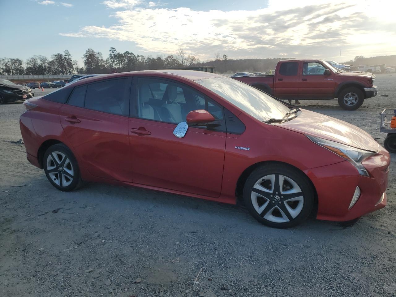 2016 TOYOTA PRIUS