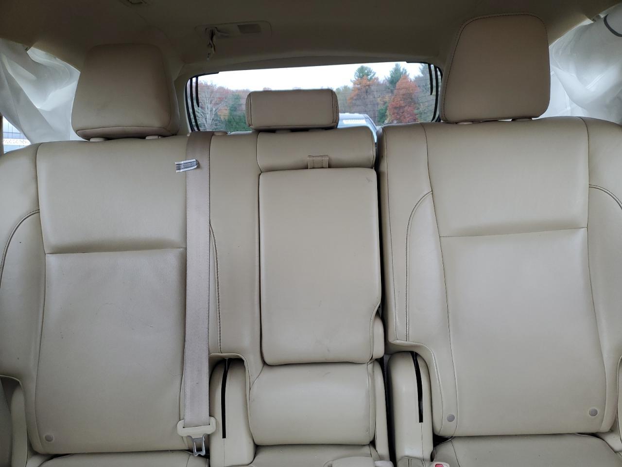 2015 TOYOTA HIGHLANDER
