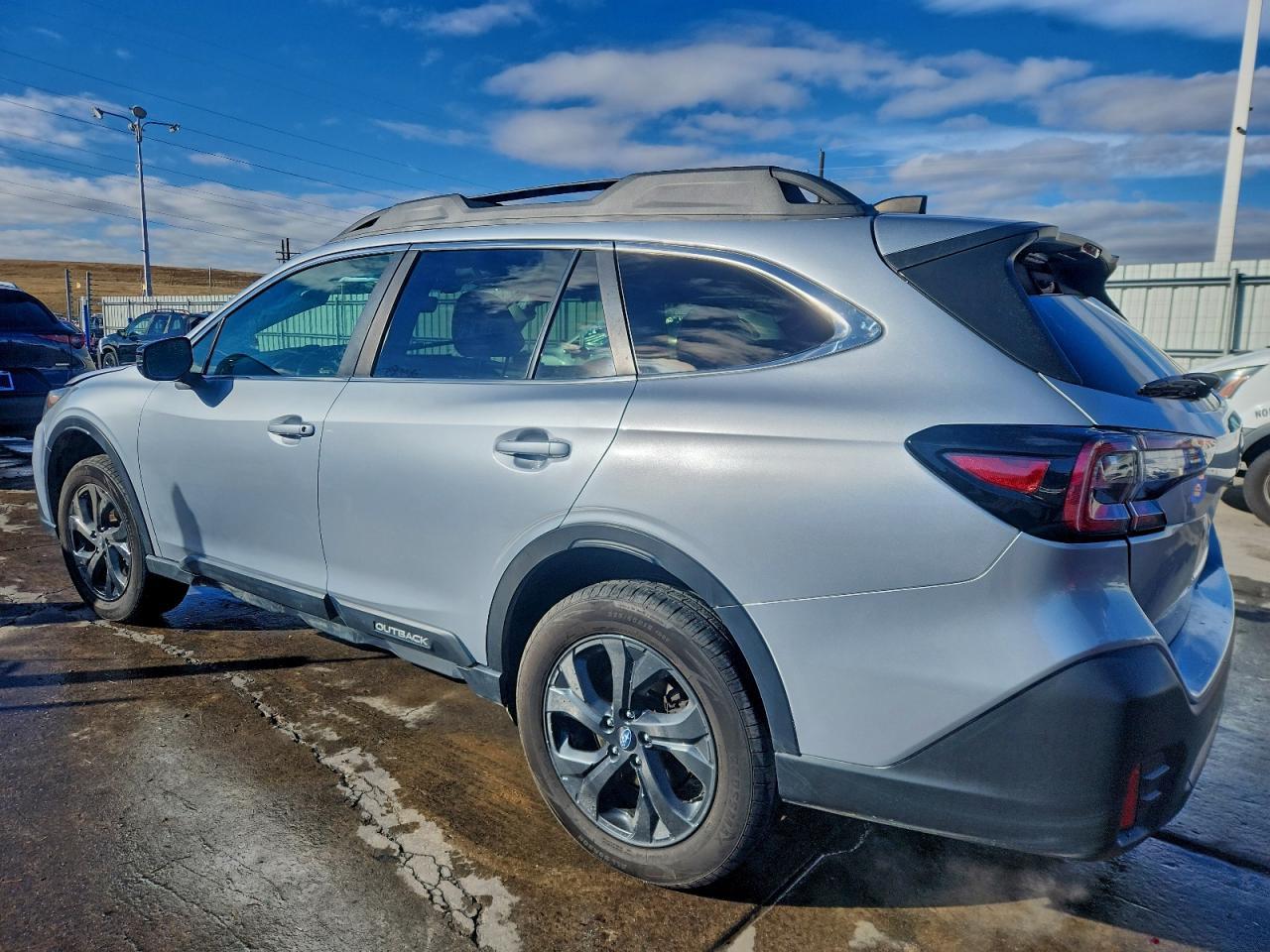 2021 SUBARU Outback