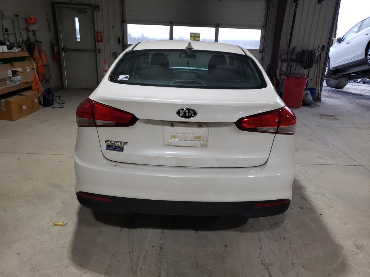 2017 KIA FORTE