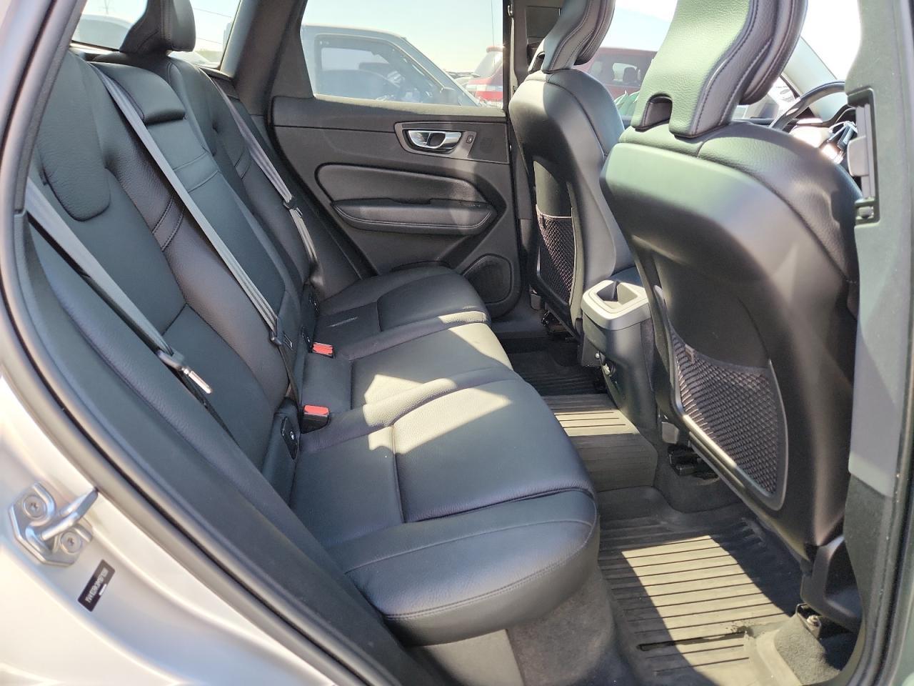 2021 VOLVO XC60