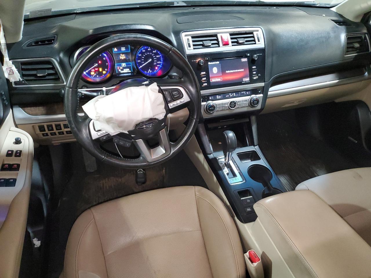 2017 SUBARU Outback