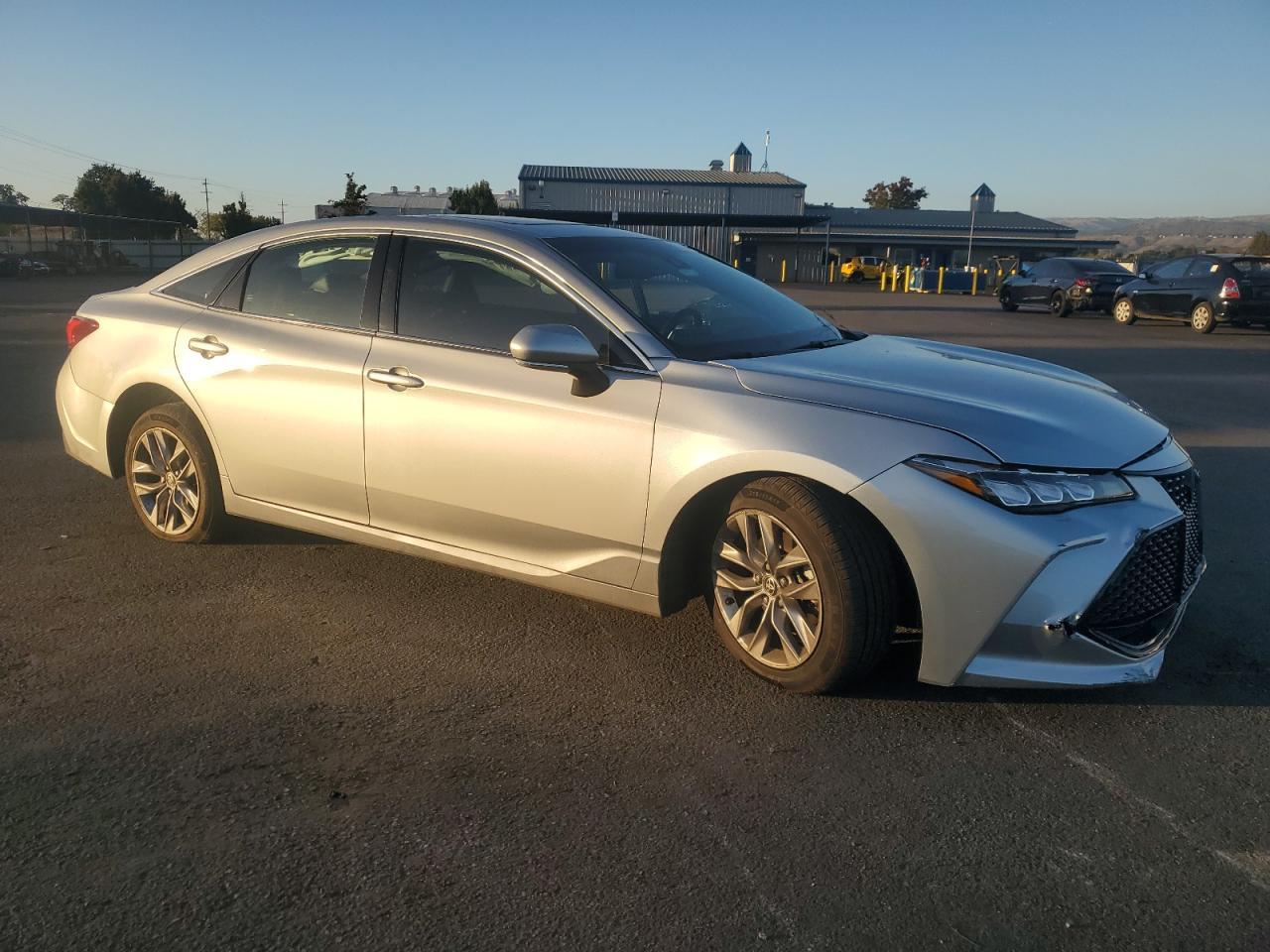 2022 TOYOTA Avalon