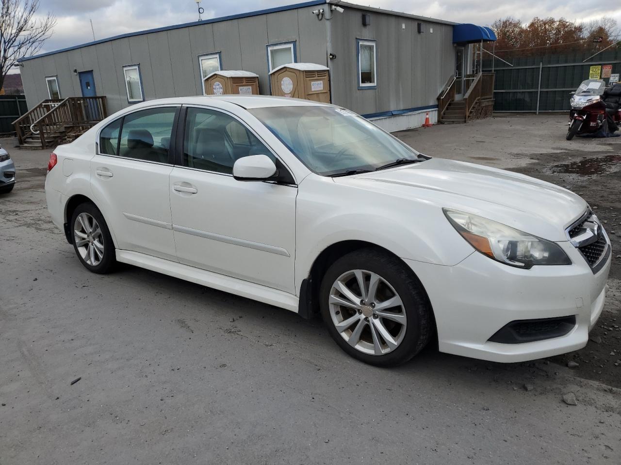 2013 SUBARU Legacy