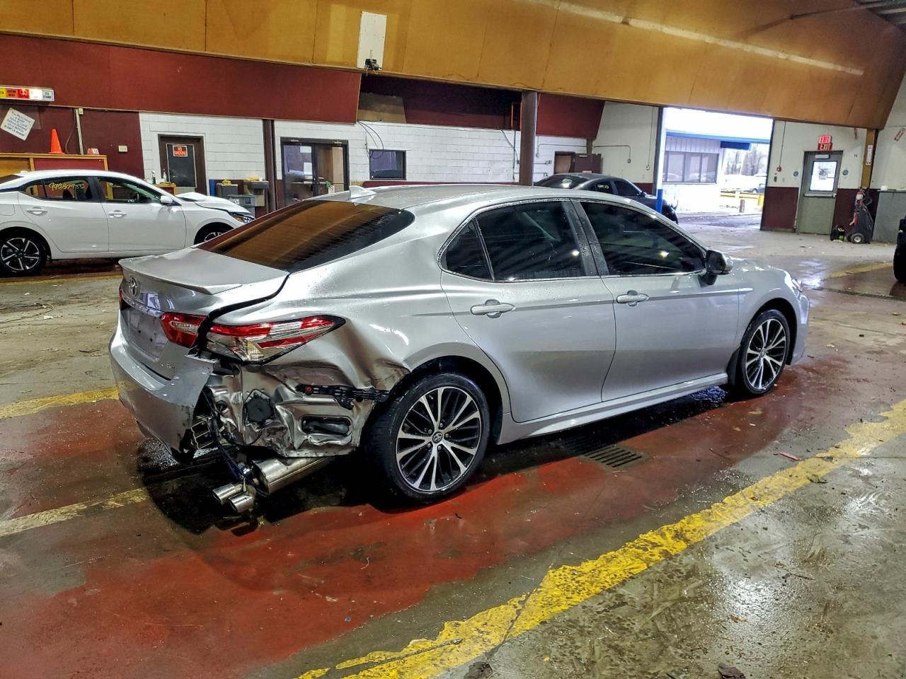 2019 TOYOTA CAMRY