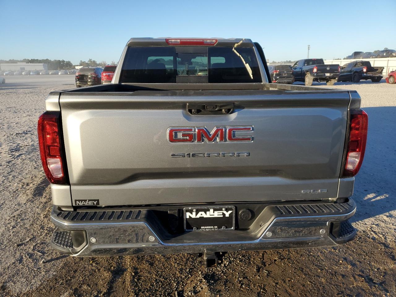 2025 GMC Sierra