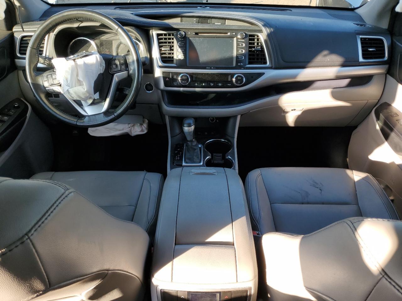 2015 TOYOTA HIGHLANDER