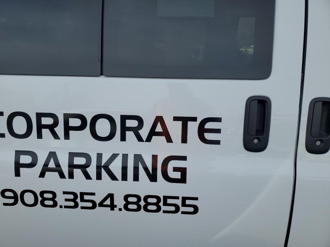 2024 CHEVROLET Express 3500