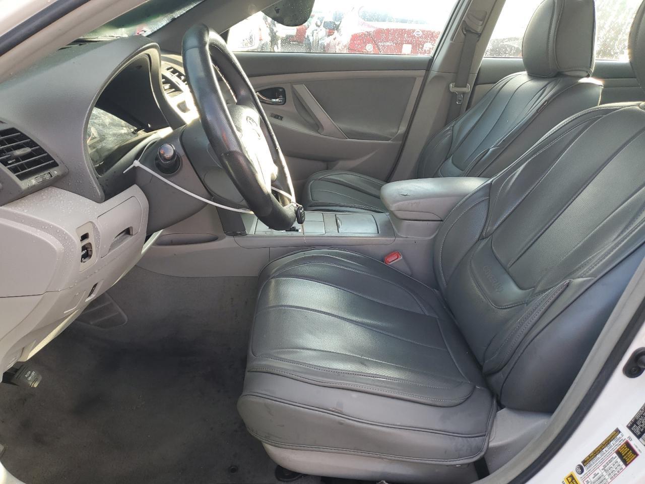 2011 TOYOTA CAMRY