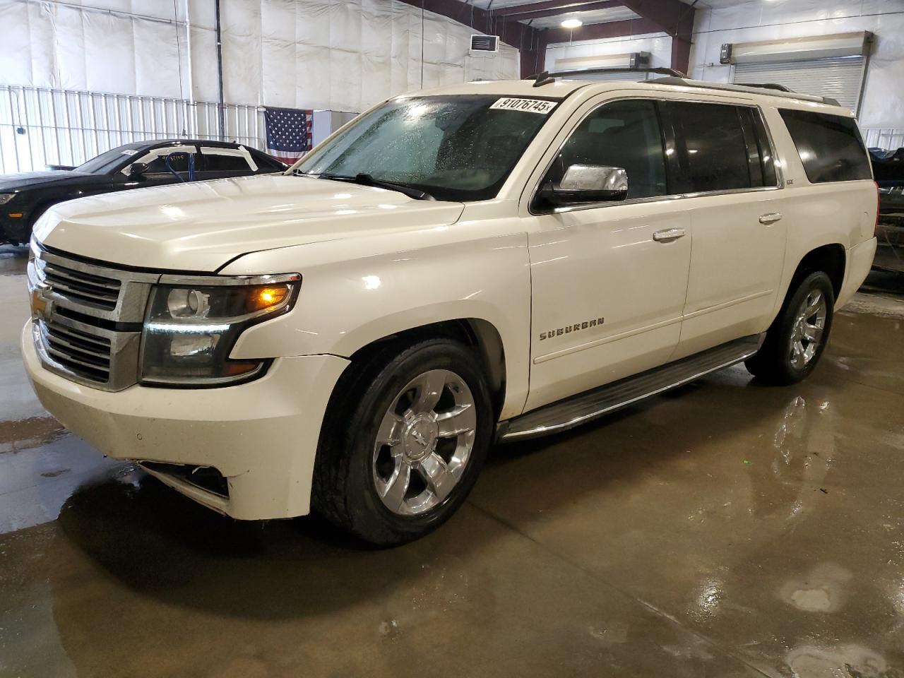 2015 CHEVROLET Suburban