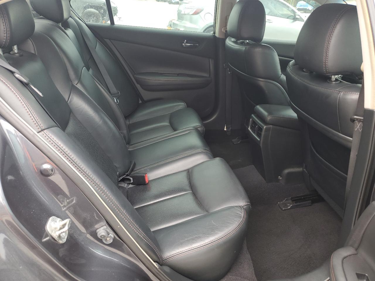 2012 NISSAN Maxima