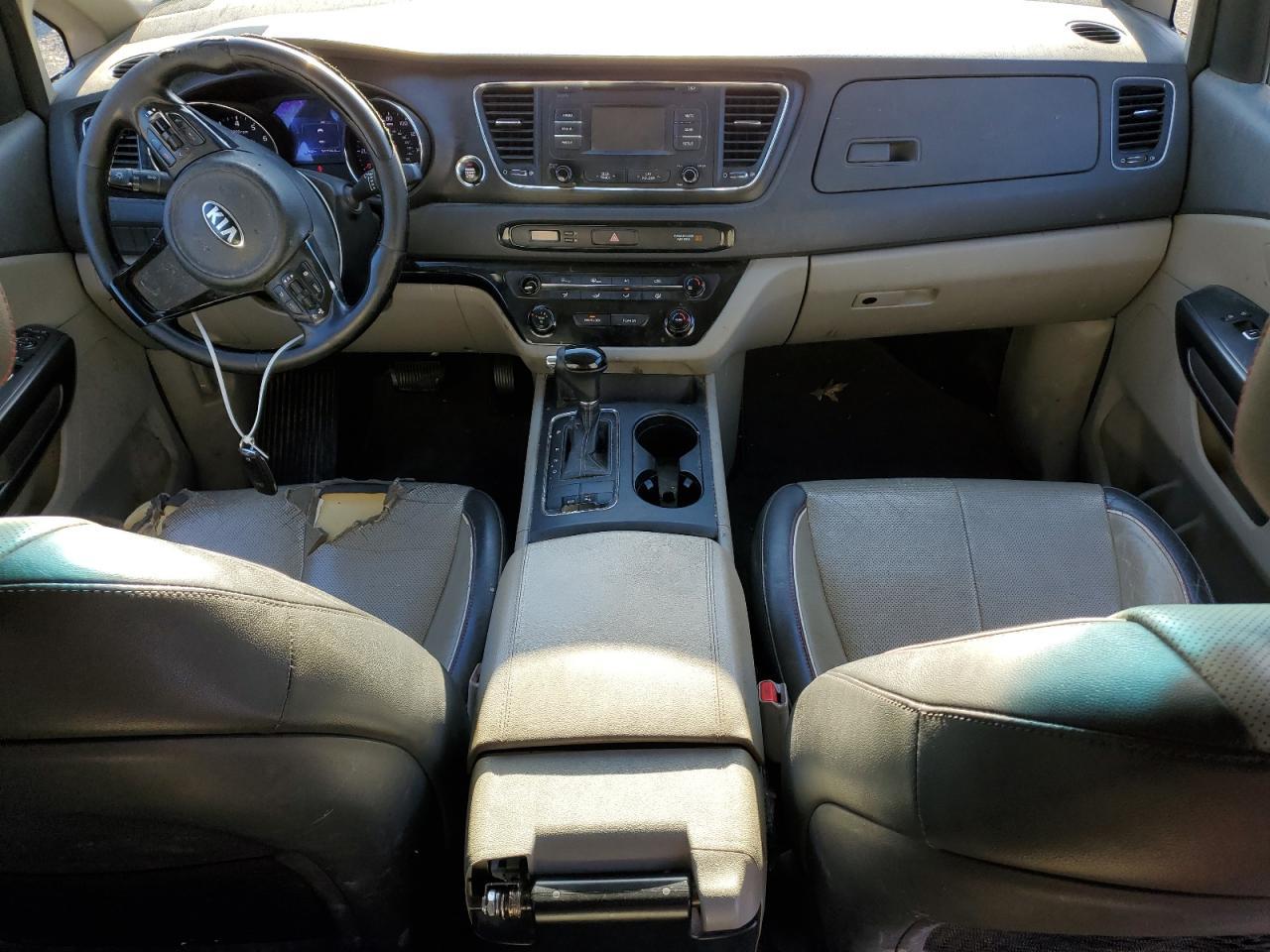2016 KIA SEDONA