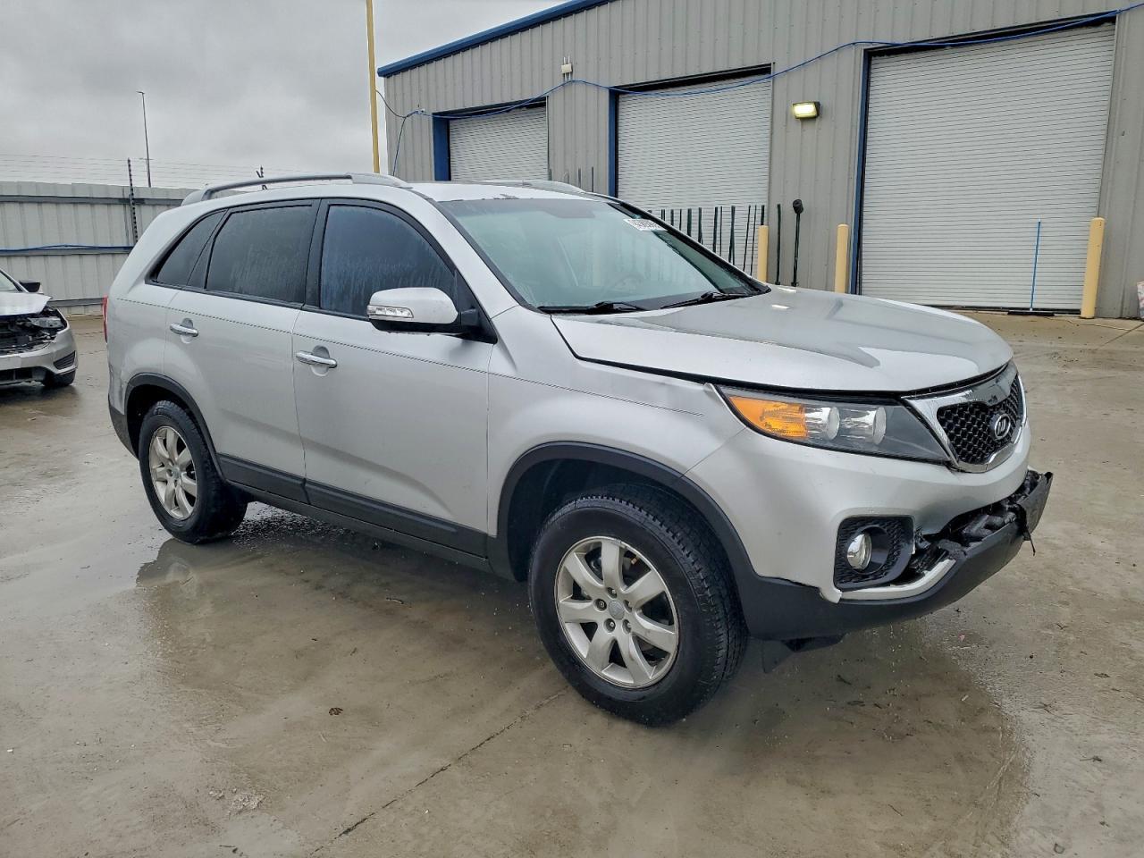 2013 KIA SORENTO