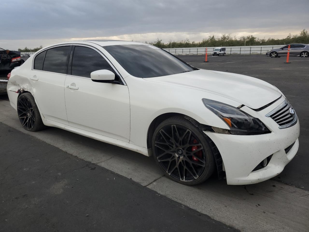 2012 INFINITI G37