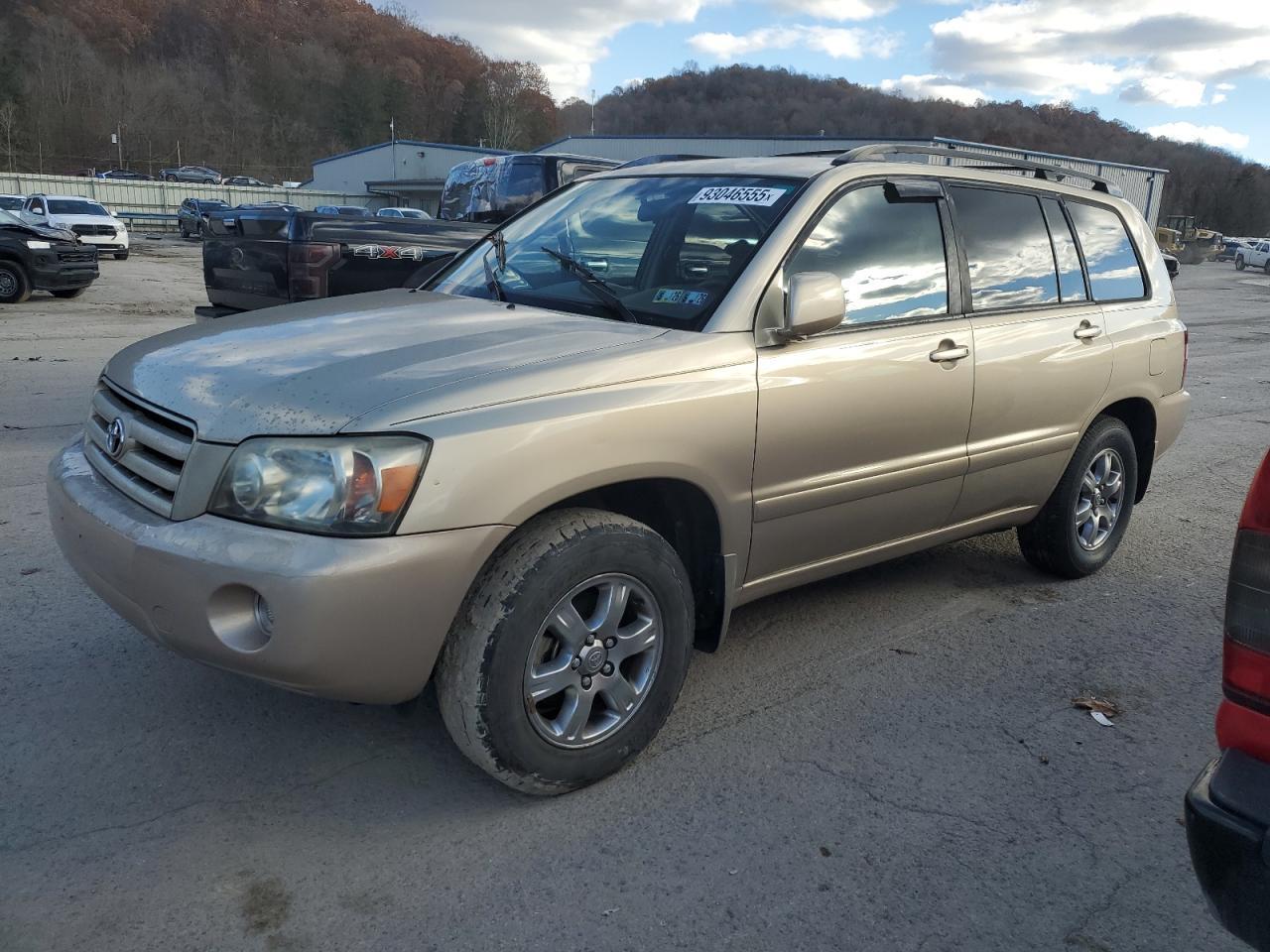 2005 TOYOTA HIGHLANDER