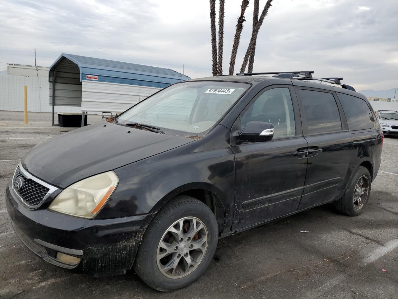 2014 KIA SEDONA