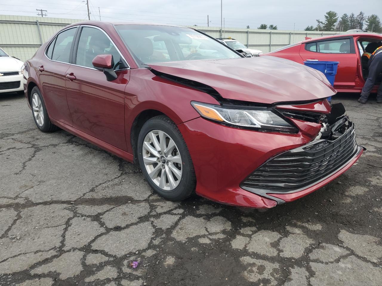 2018 TOYOTA CAMRY