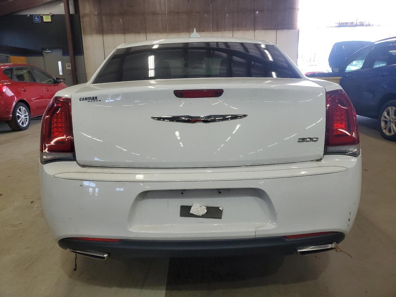 2018 CHRYSLER 300