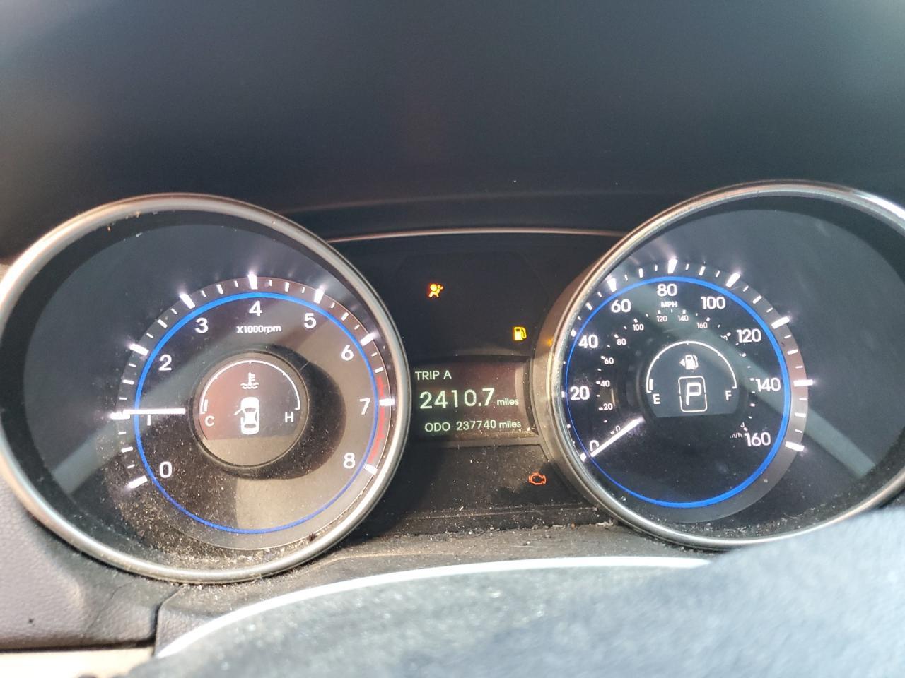 2011 HYUNDAI SONATA