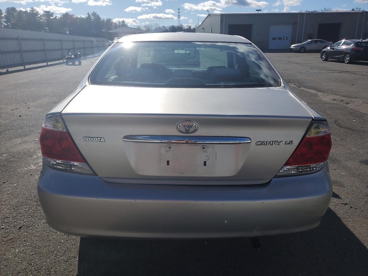 2005 TOYOTA CAMRY