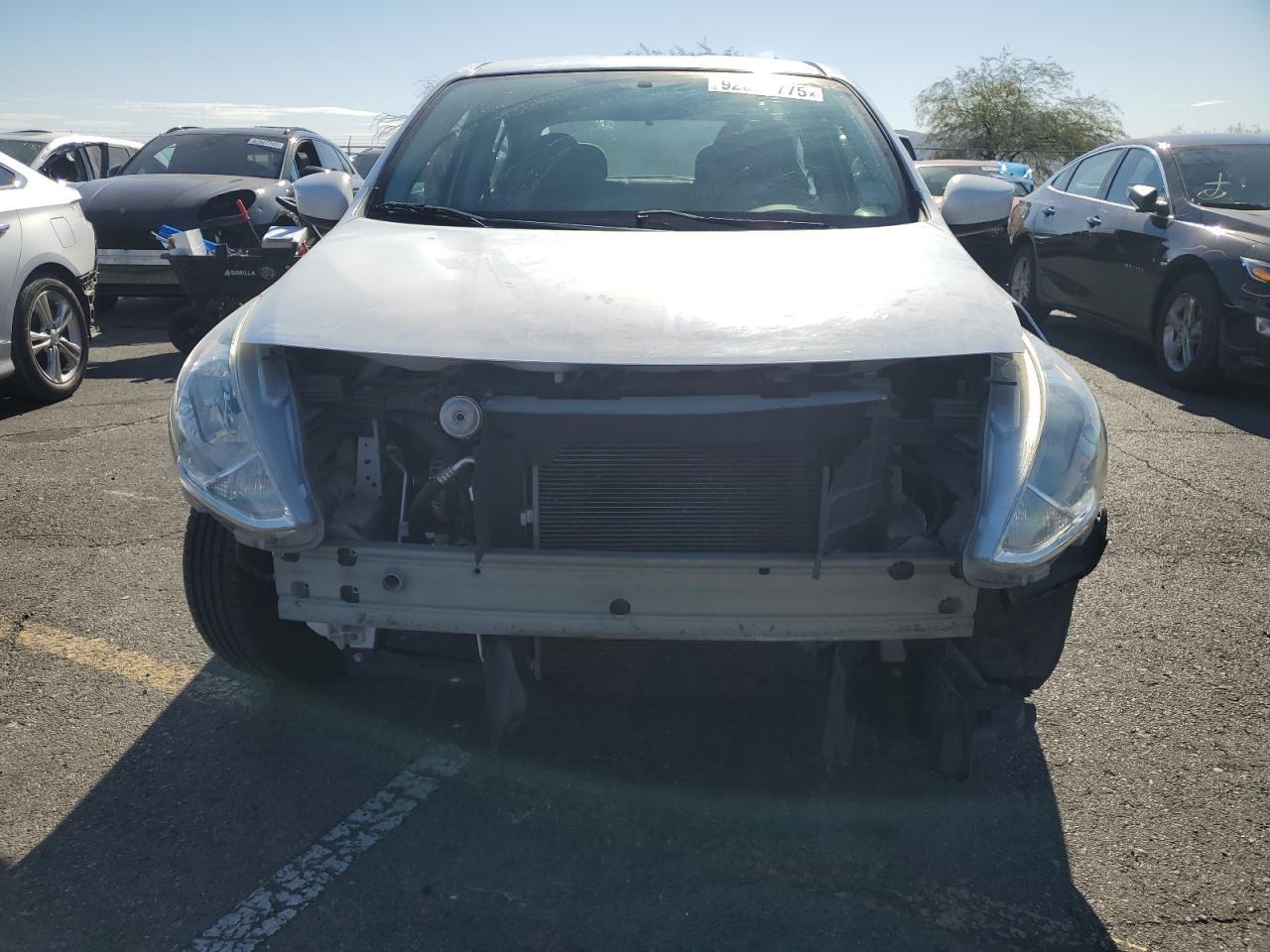 2017 NISSAN VERSA