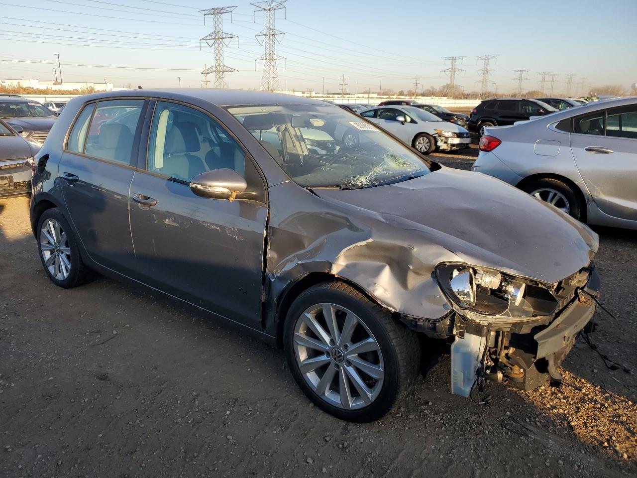 2013 VOLKSWAGEN GOLF