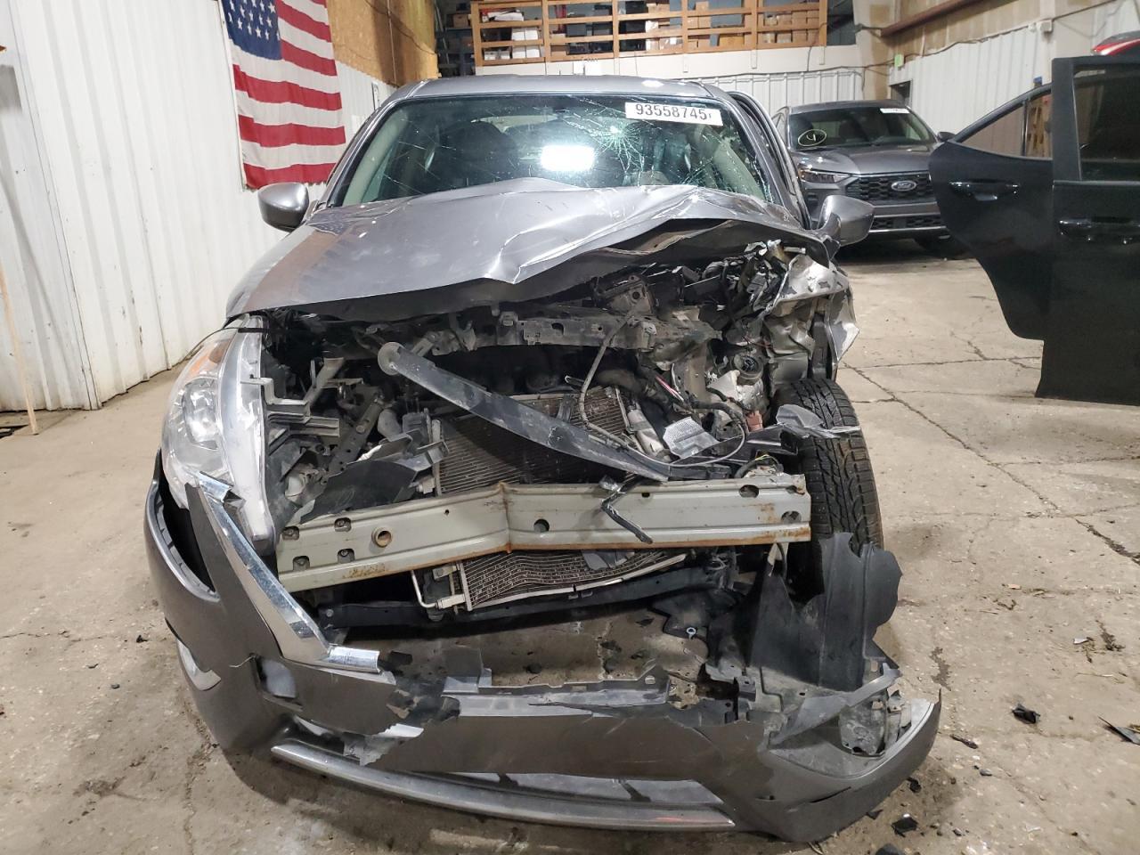 2018 NISSAN VERSA