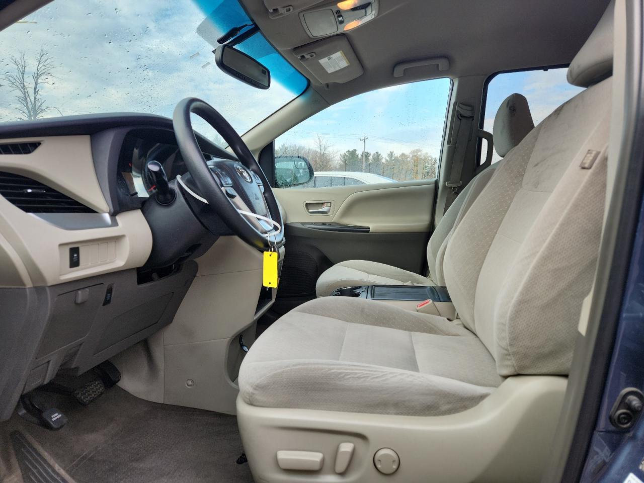 2015 TOYOTA SIENNA