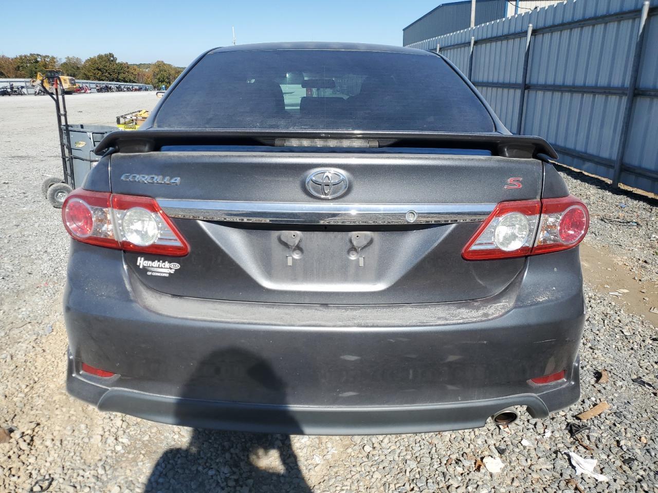 2011 TOYOTA COROLLA