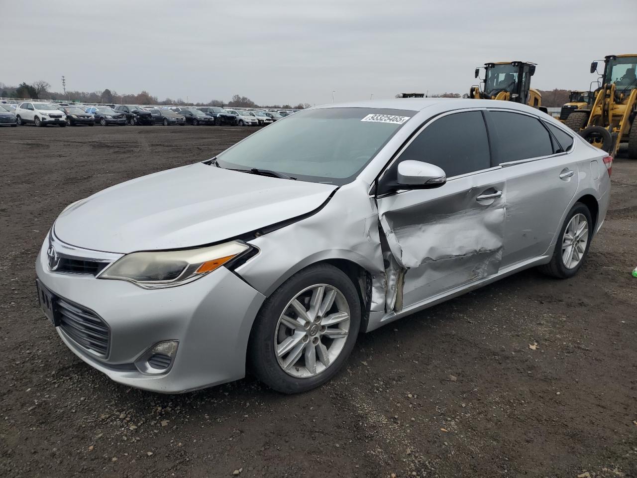 2013 TOYOTA Avalon