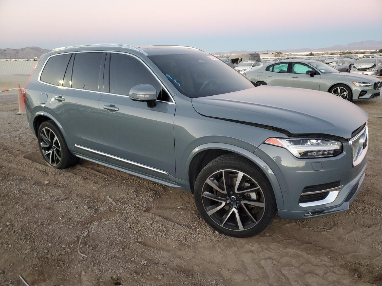 2023 VOLVO XC90