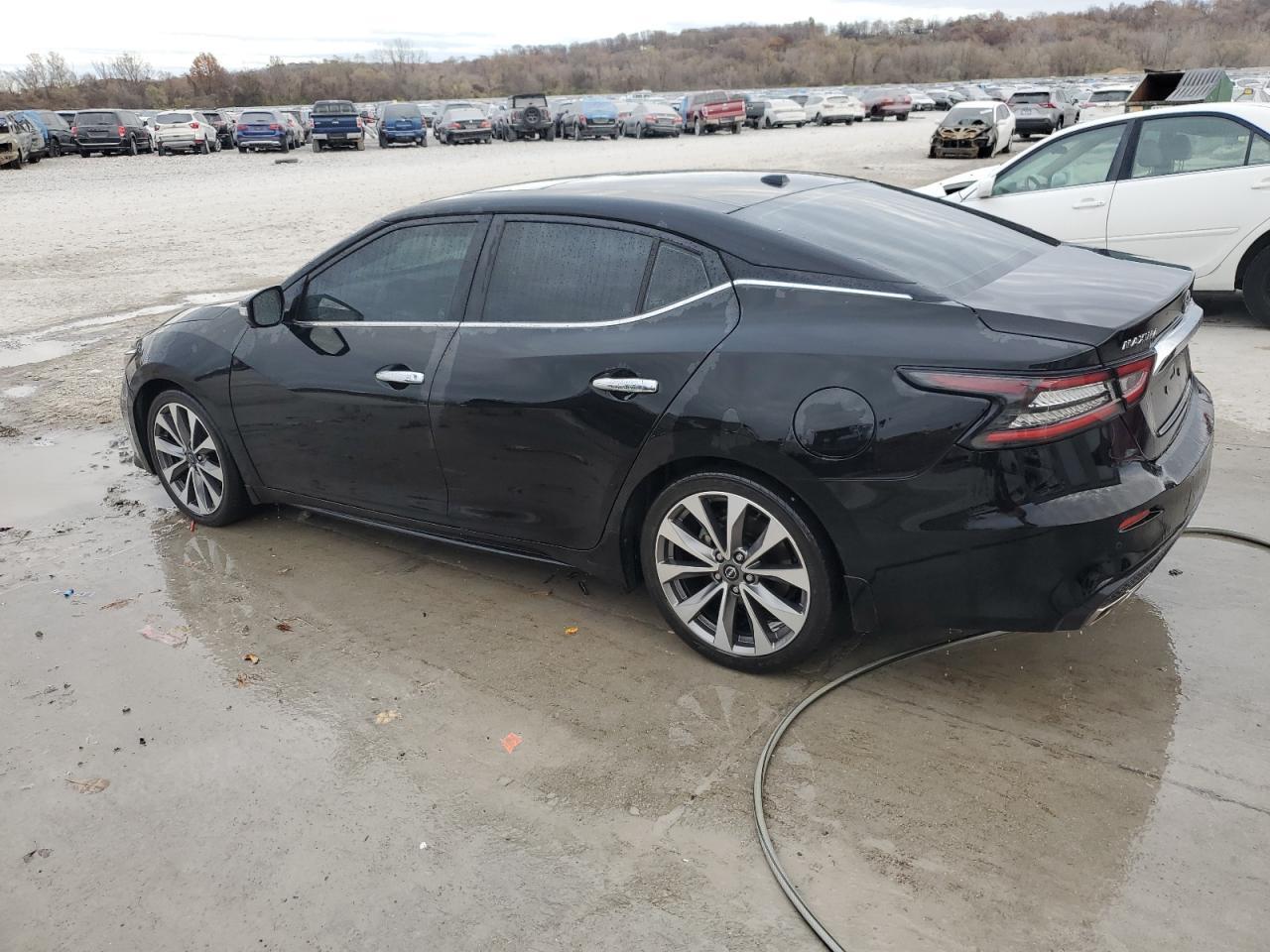 2023 NISSAN Maxima