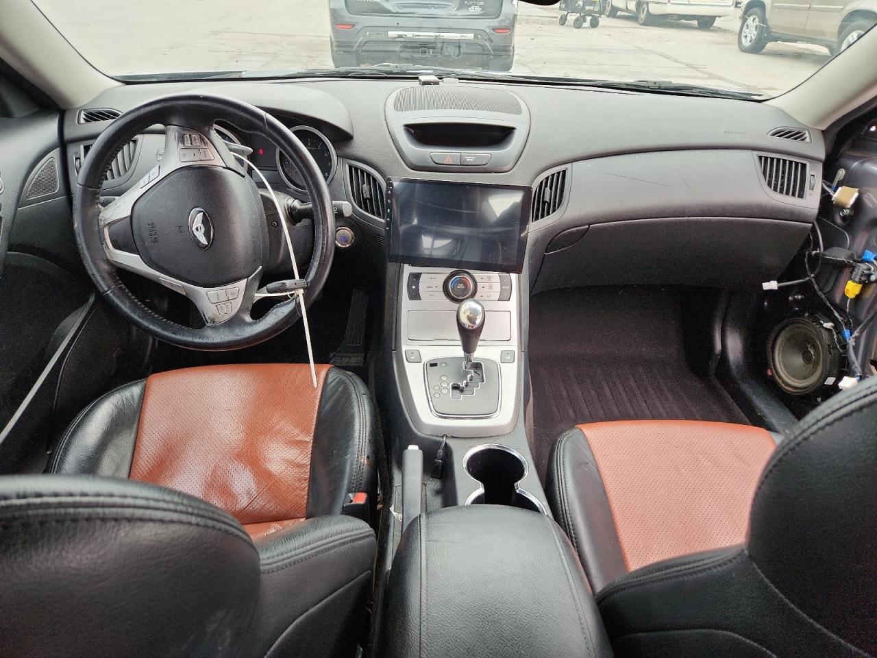 2010 HYUNDAI GENESIS