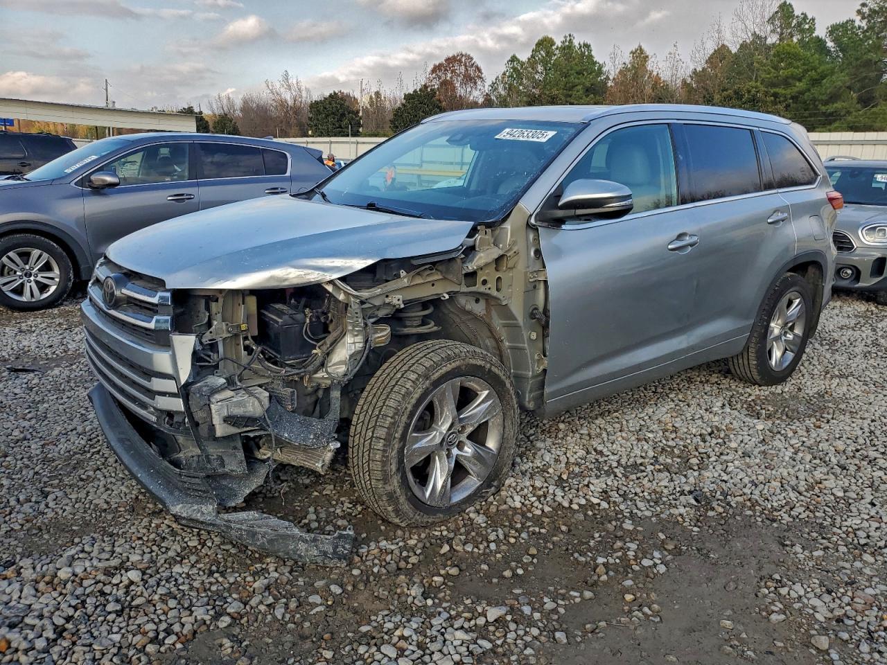 2018 TOYOTA HIGHLANDER