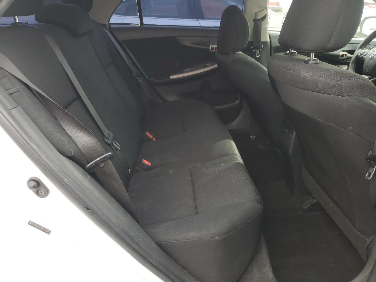 2011 TOYOTA COROLLA